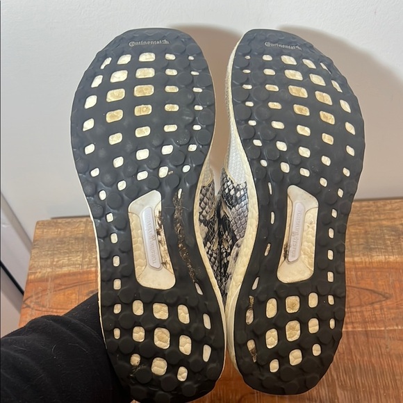 ULTRABOOST DNA 'ANIMAL PACK - PYTHON' Mens 9.5 Shoes - Picture 9 of 9
